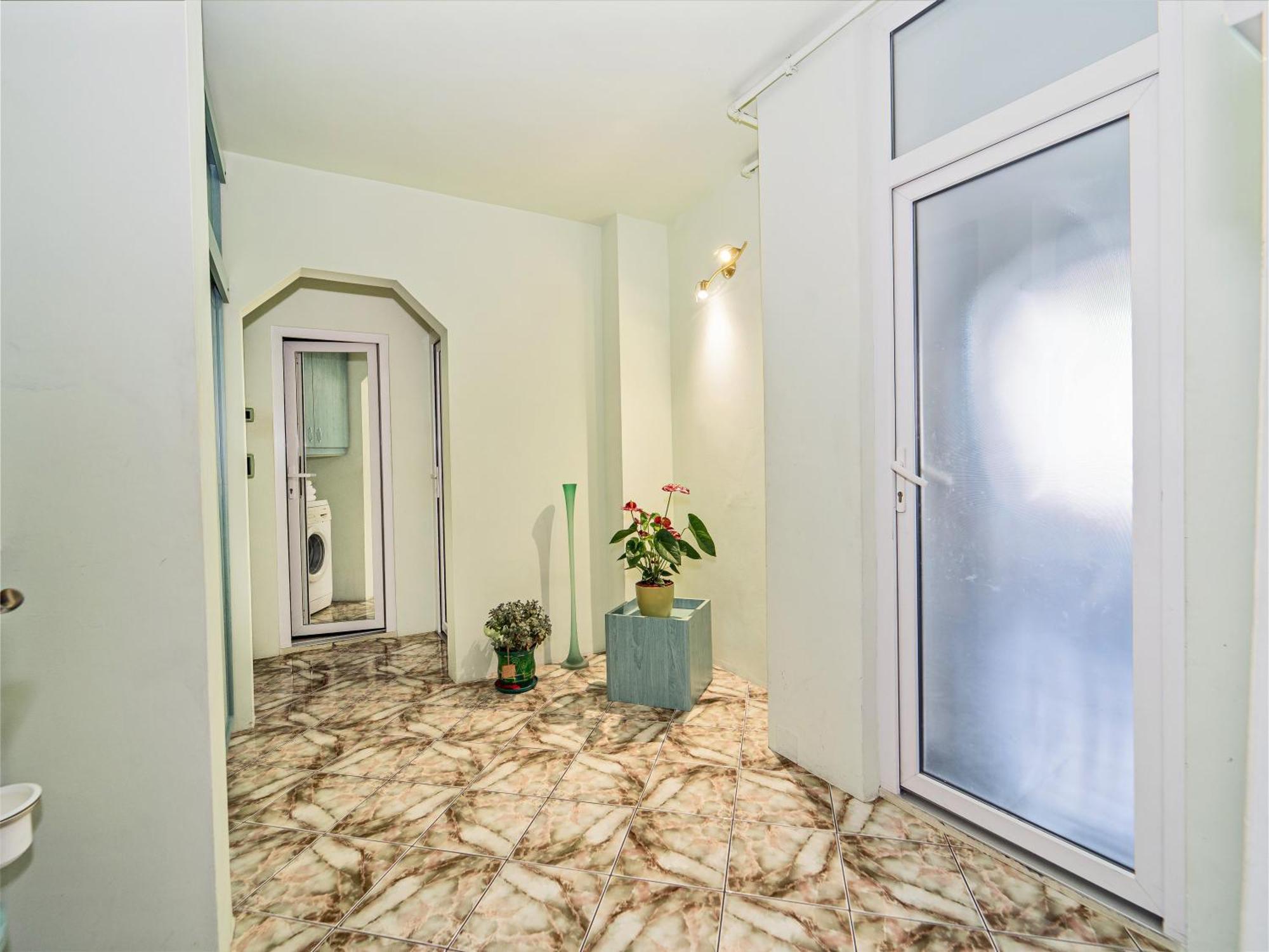 Arad Central Joy - Mihaela Apartment Екстериор снимка