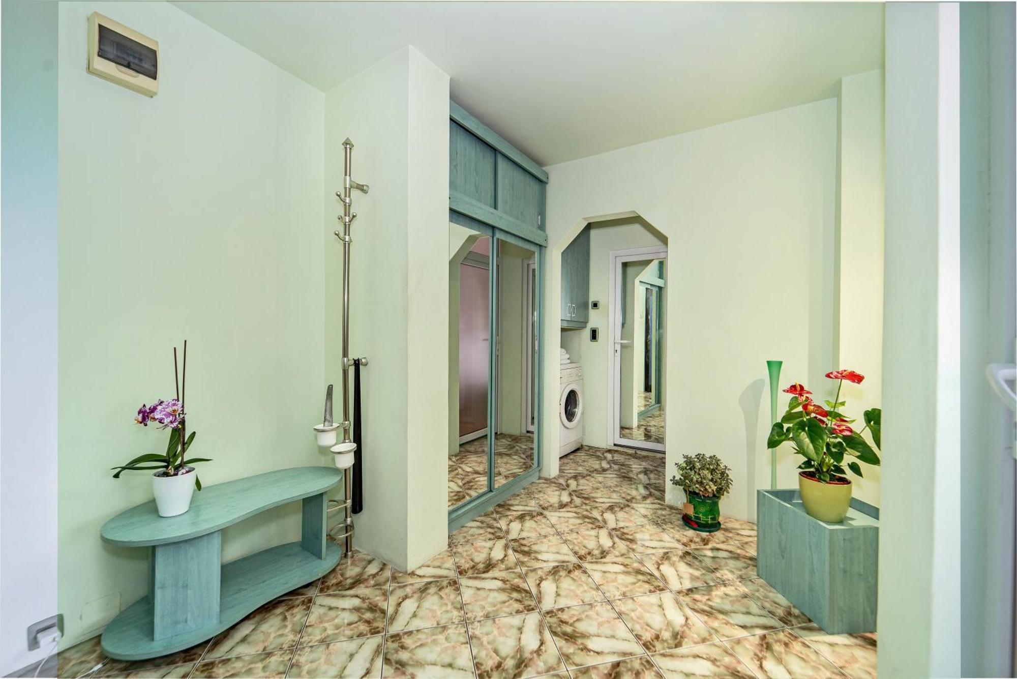 Arad Central Joy - Mihaela Apartment Екстериор снимка
